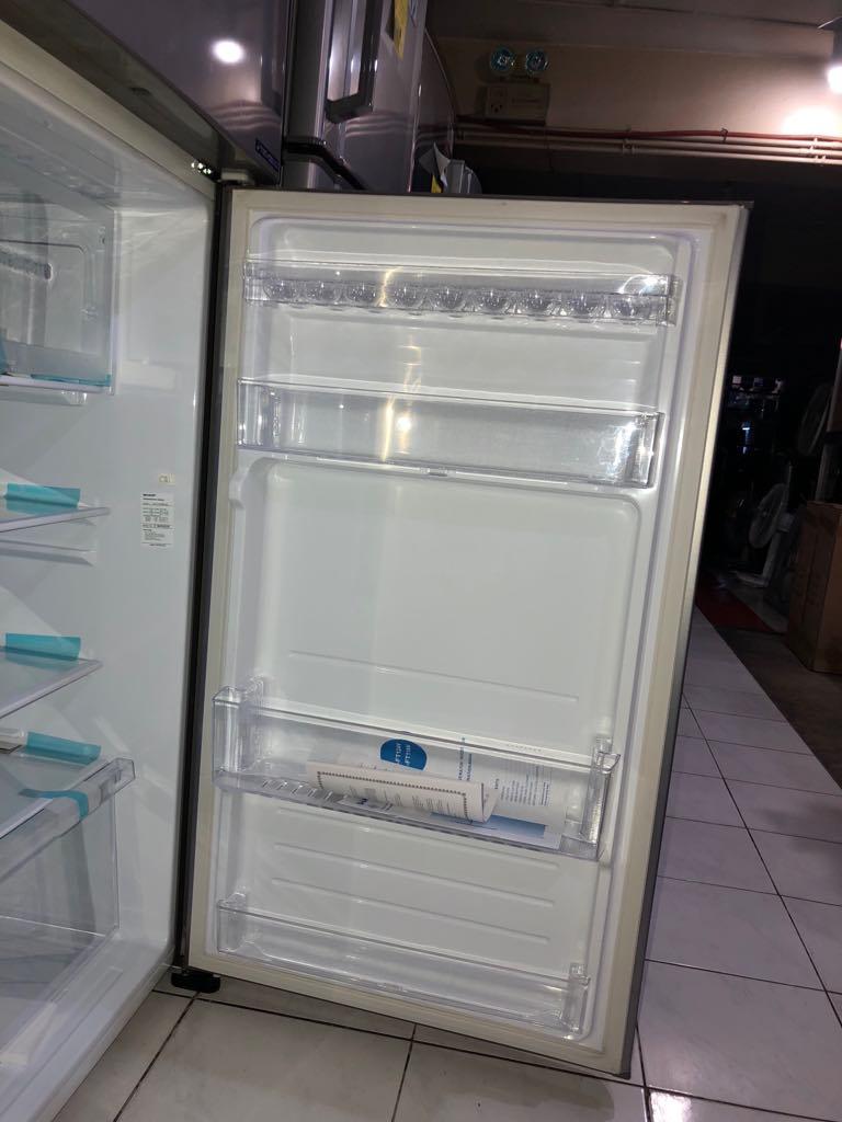 Sharp 10.8 cuft 2 door inverter no frost refrigerator - Image 4